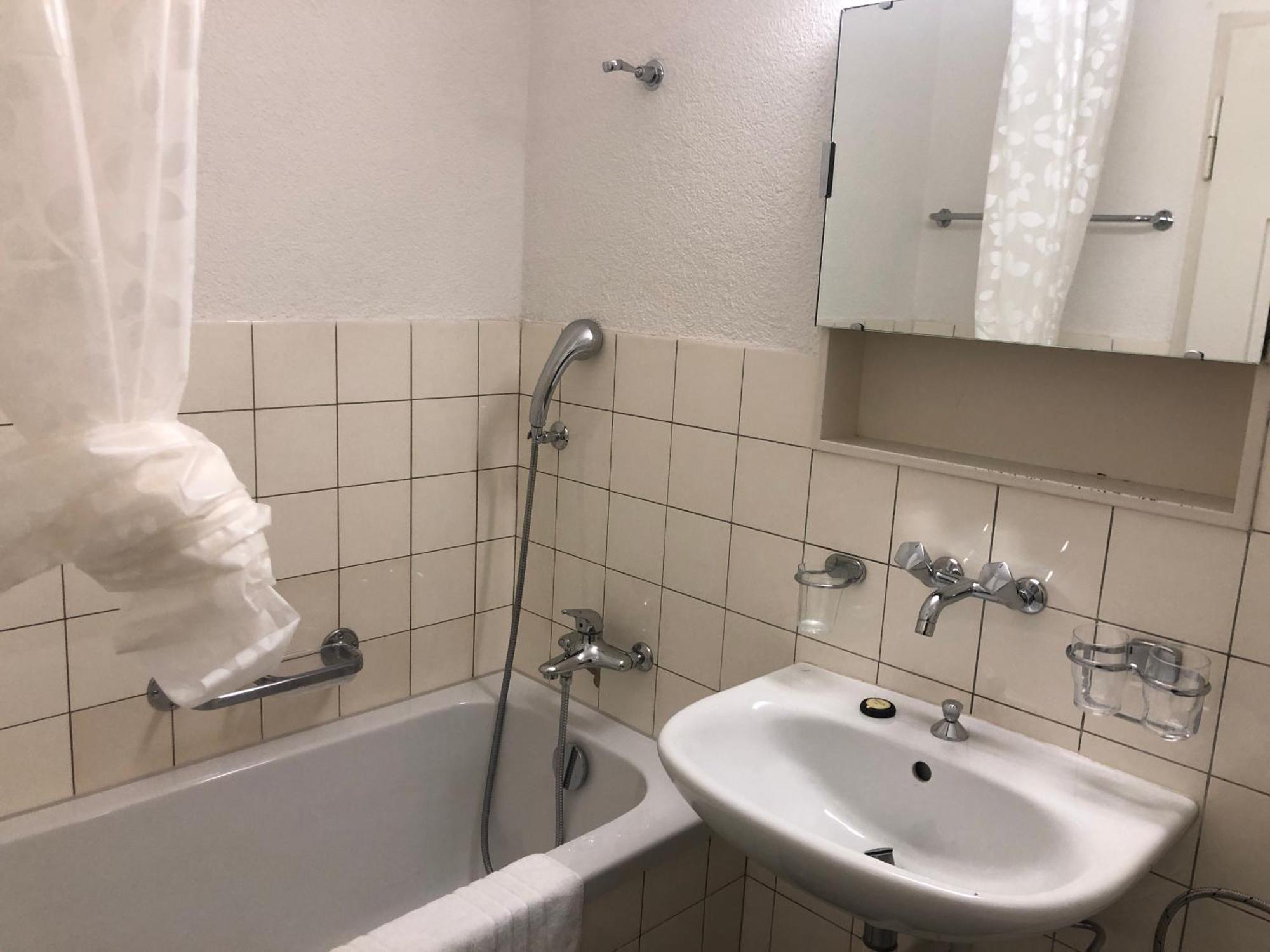 ציריך Cozy, Sunny, City Center 1 Bedroom Flat מראה חיצוני תמונה